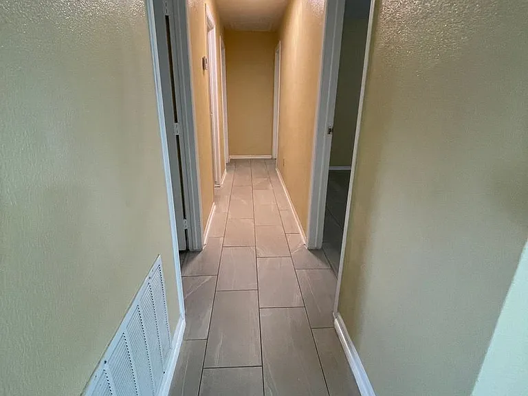 716 Persimmon Pass — Photo 20
