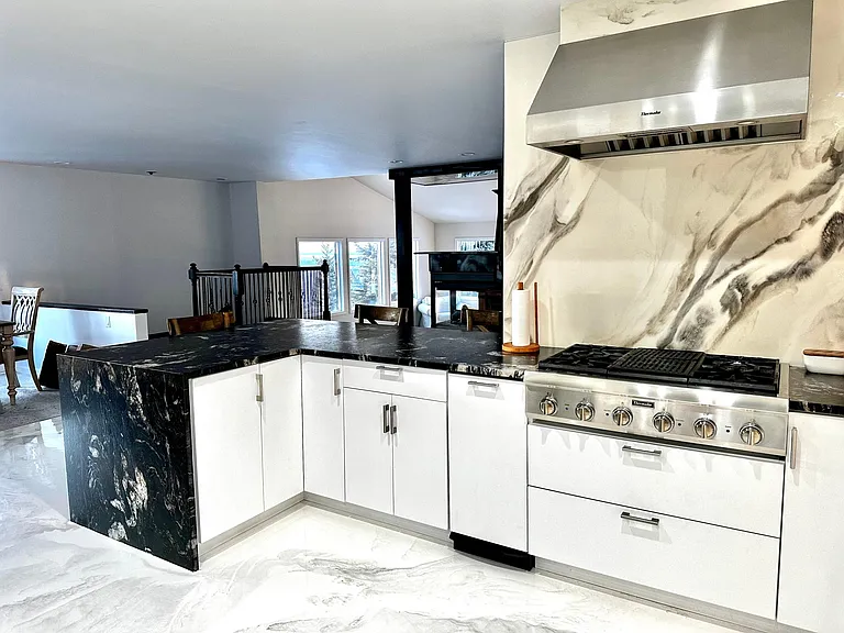 Mountainside Village Dr — Photo 22