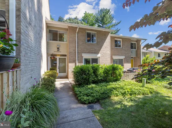 204 New Mark Esplanade, Rockville, MD 20850