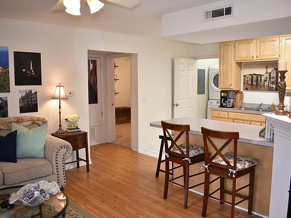 5th image of 610 W Lafayette St APT 201
