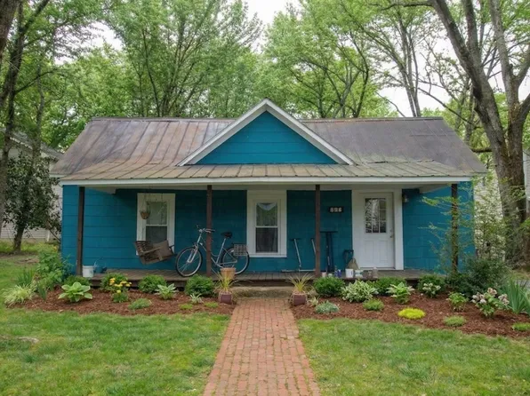 207 Oak Ave, Carrboro, NC 27510