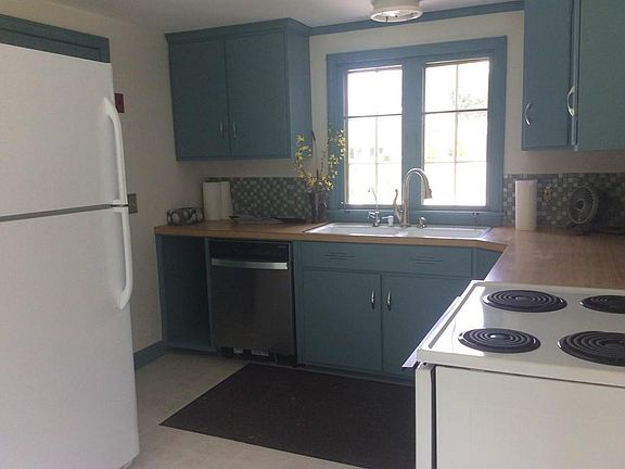 3rd image of 51 Hanover St #51