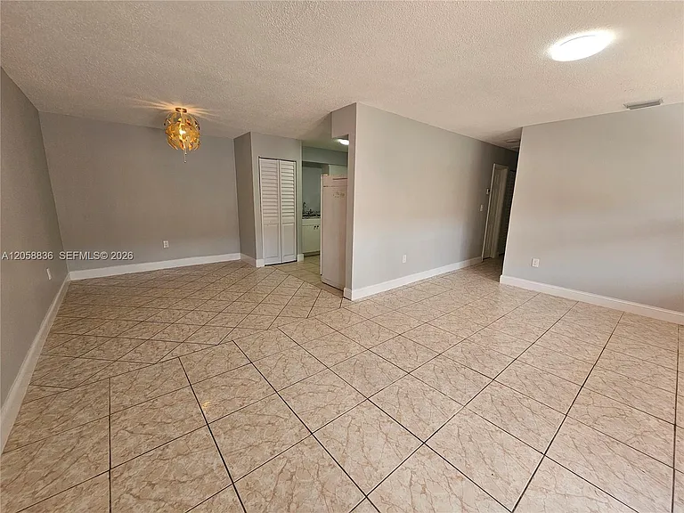 1373 NE 144th St #- — Photo 3