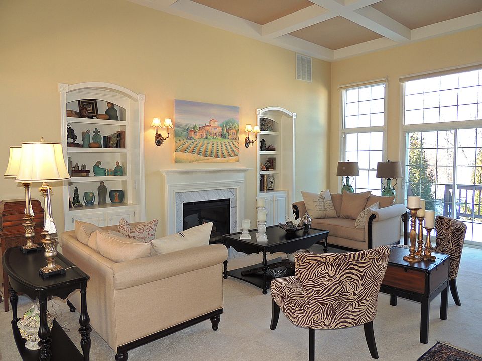 1st image of 156 Menlough Dr