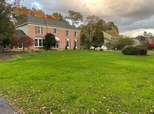 12 Haskel Dr, Princeton Junction, NJ 08550