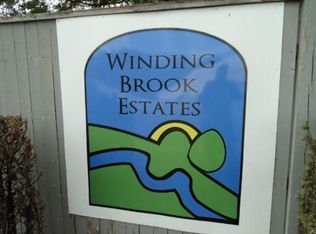 115 Tennis Plaza Rd UNIT 4, Dracut, MA 01826