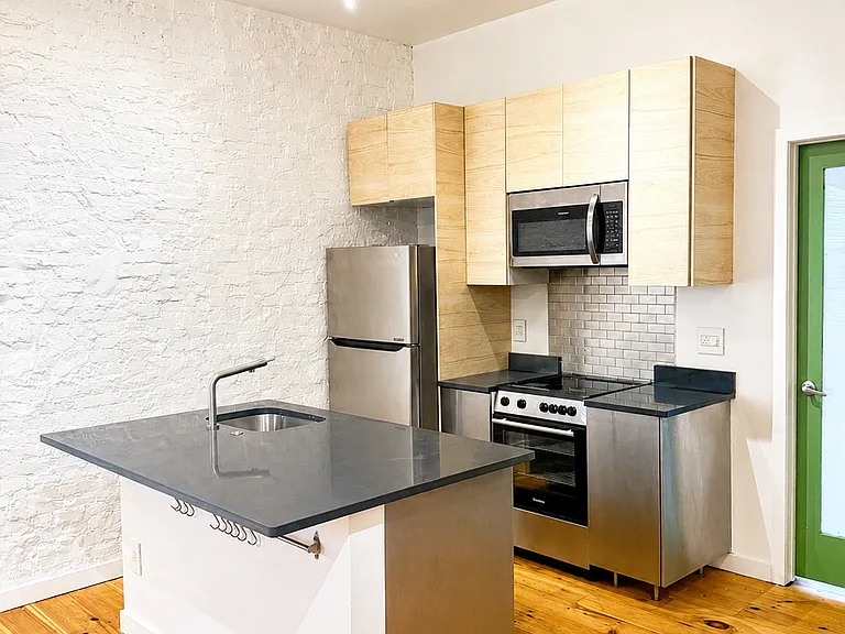 619 N 52nd St #2 — Photo 11