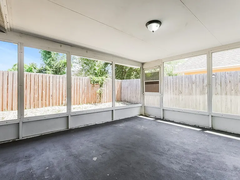 1505 Scotch Pine Dr — Photo 7