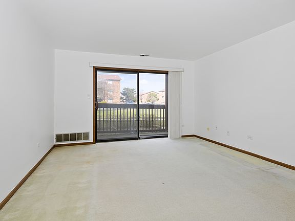 2nd image of 15724 Peggy Ln APT 4