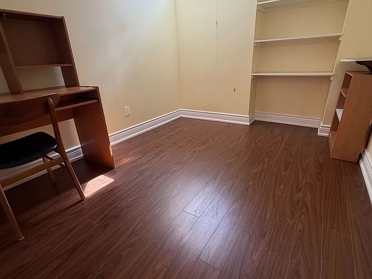 10 Scott Brown St #BASEMENT — Photo 7