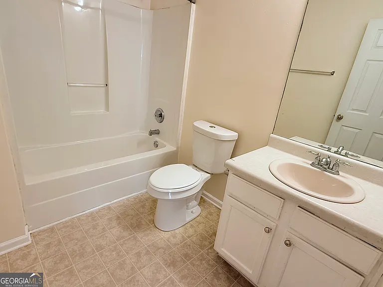 7232 April Ct — Photo 12