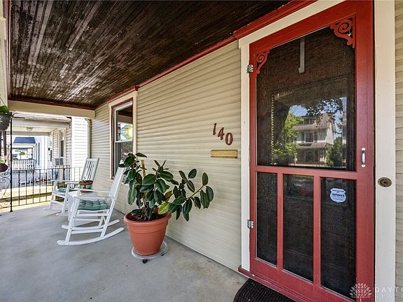 4th image of 140 Indiana Ave
