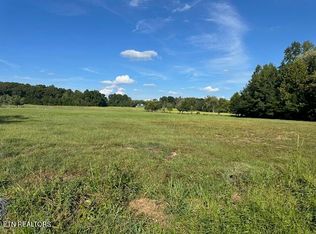 966 Red Hill Rd, Newport, TN 37821