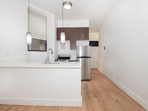 2nd image of 577 2nd Ave #2R1
