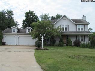 9936 Windjammer Trl, Aurora, OH 44202