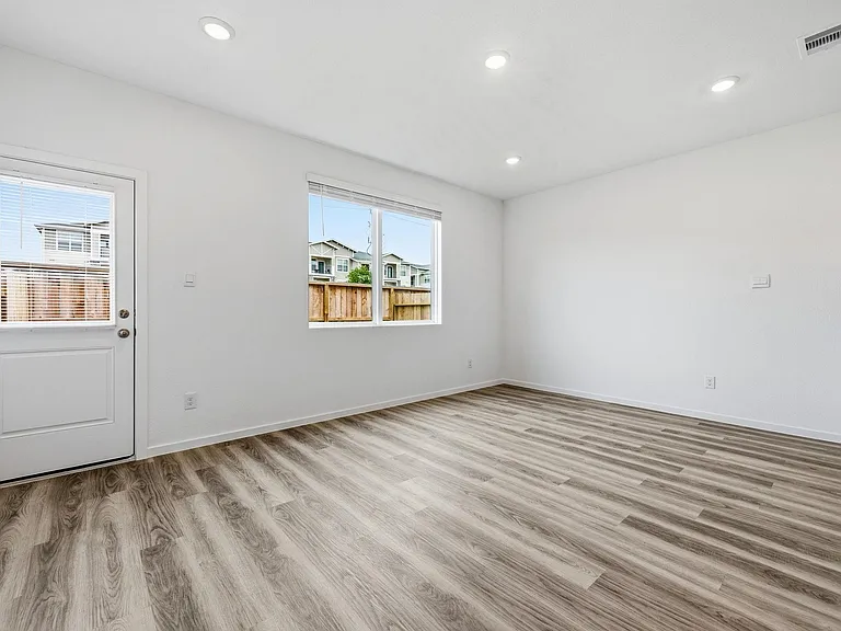 17818 Delmar Hts — Photo 4