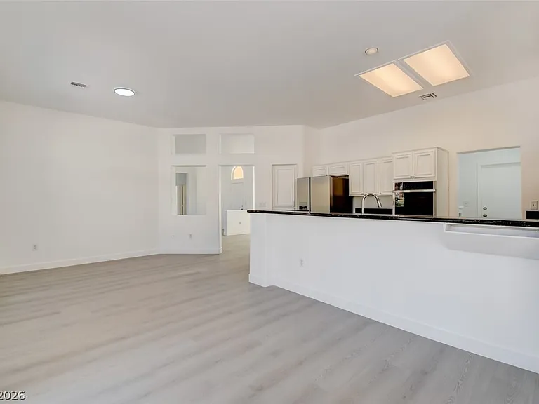 10800 Mission Lakes Ave — Photo 12