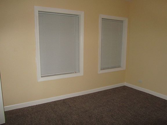 5th image of 7047 S Crandon Ave Ste 205