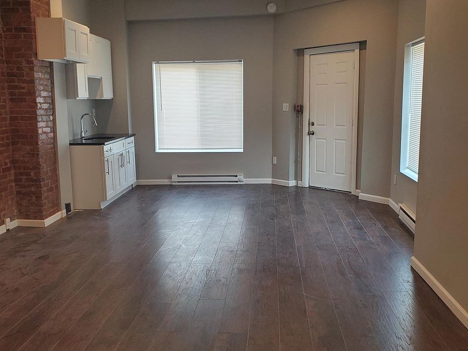 1st image of 35XX Jasper St Floor 1