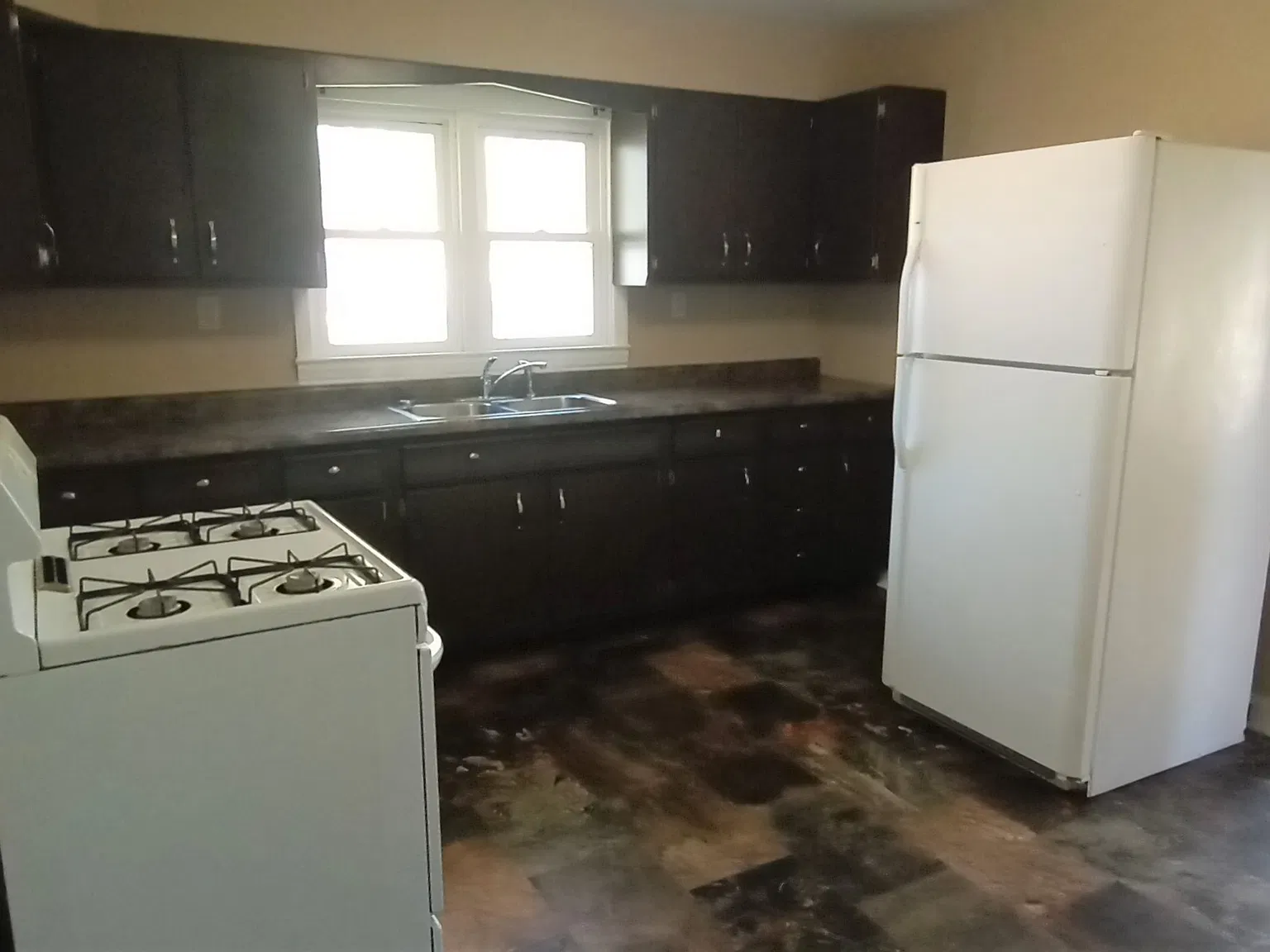 2 bed, 730 sqft, $1,050 — Photo 4