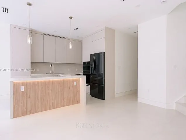 8167 NW 108th Ct — Photo 10