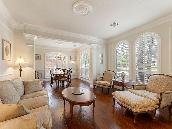 4th image of 75 N Floral Leaf Cir