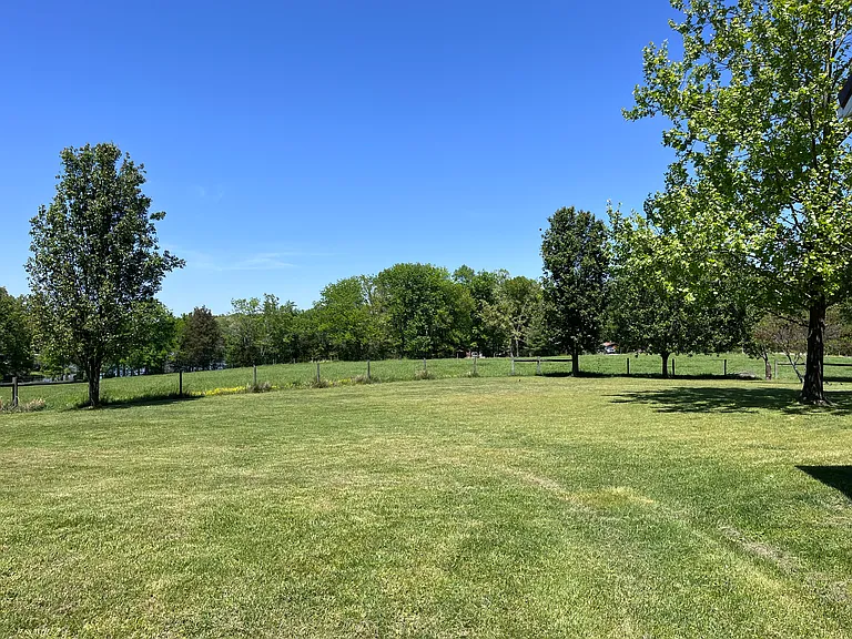 1000 Raintree Ln — Photo 36