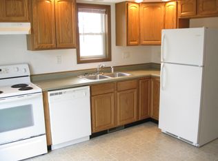 564 E State St #B, Athens, OH 45701