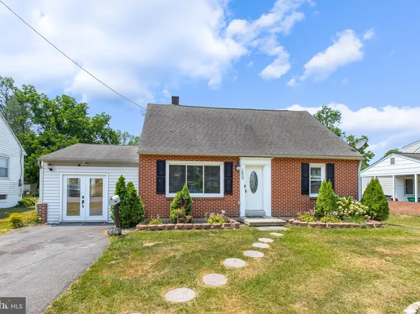 250 Hawthorne Dr, Lancaster, PA 17603