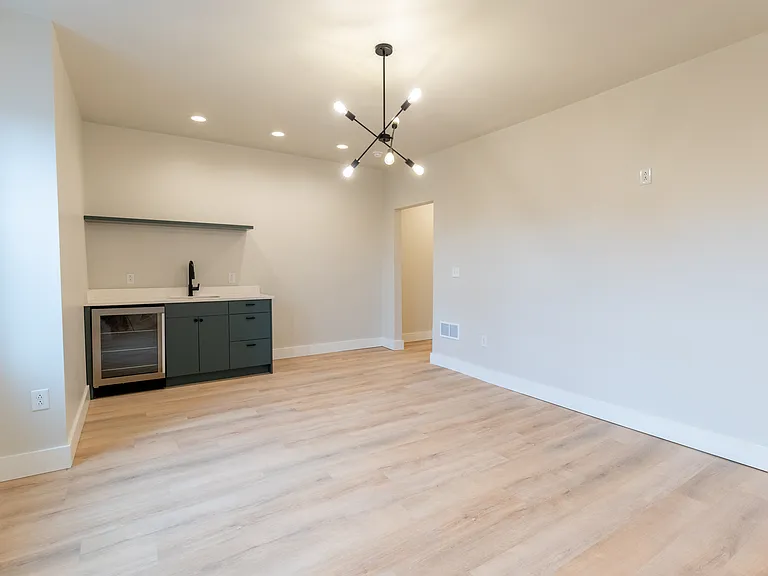 700 N Taylor Ave #2 — Photo 16