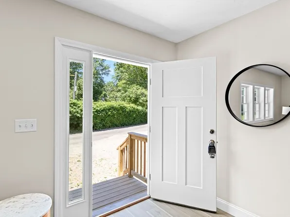 69 Wood St, Hanson, MA 02341