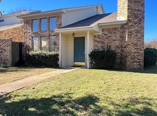 129 Millstone Ln, Longview, TX 75604