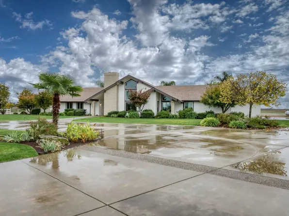 8063 W Herndon Ave, Fresno, CA 93723