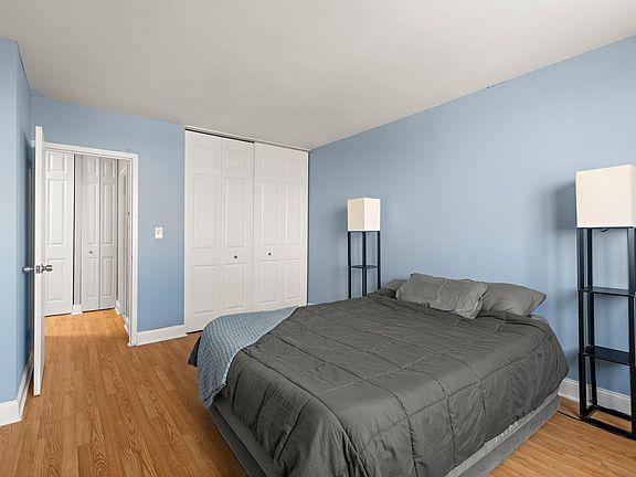 5th image of 100 Manhattan Ave APT 1703