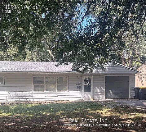 10906 Newton Ave