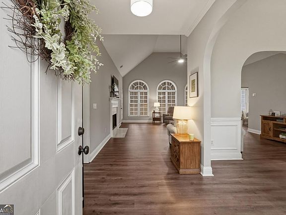 4th image of 1715 Rifle Rdg SW