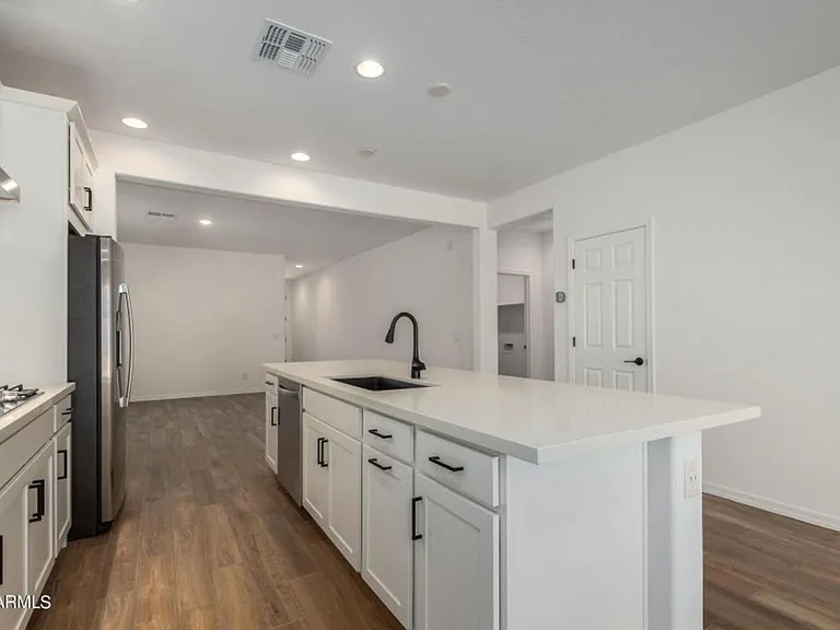 17318 W Surrey Dr — Photo 17