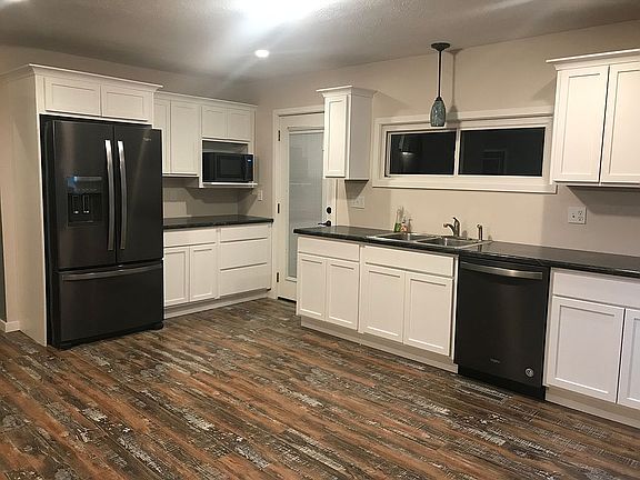 Black stainless steel appl. 