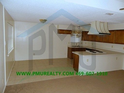 1st image of 34 Shady Valley Ct