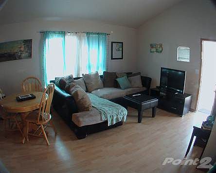 1.2 629 Mitchell Living Room