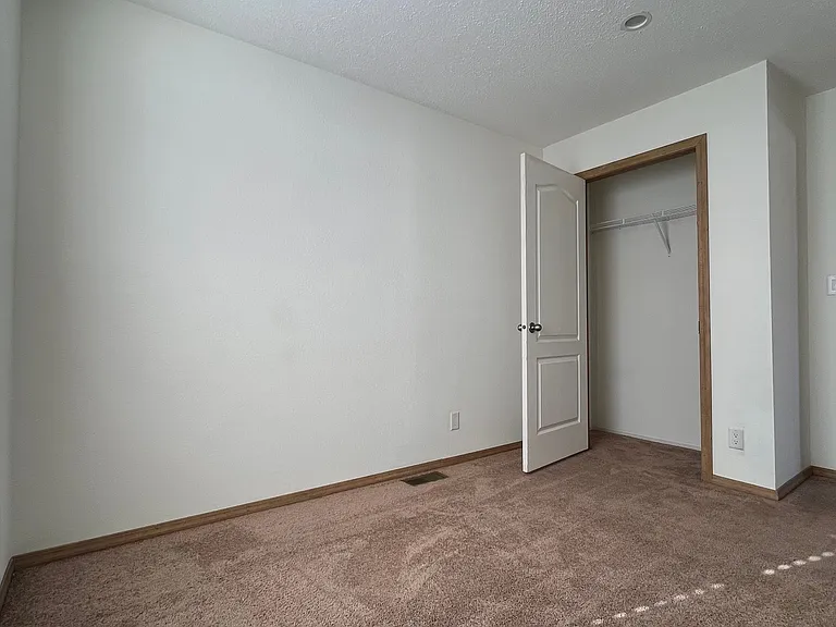 Cedar Terrace — Photo 17