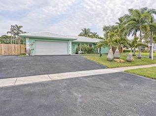 2144 Radnor Ct, North Palm Beach, FL 33408