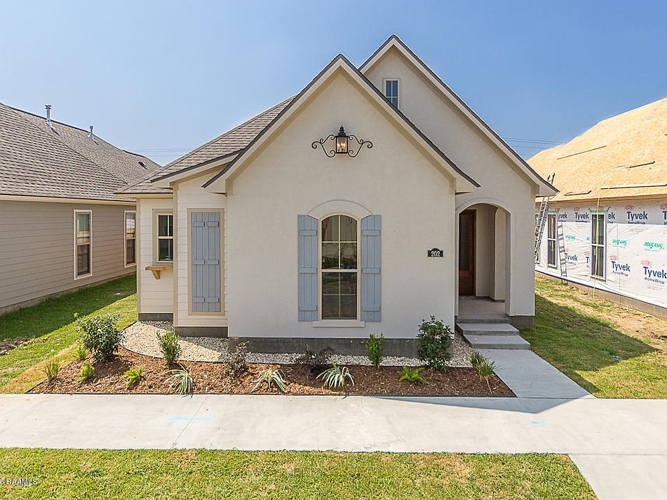 1st image of 202 Harvey Cay Ln