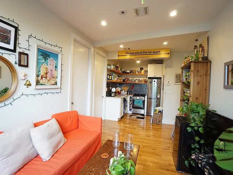 344 Starr St #3R — Photo 10