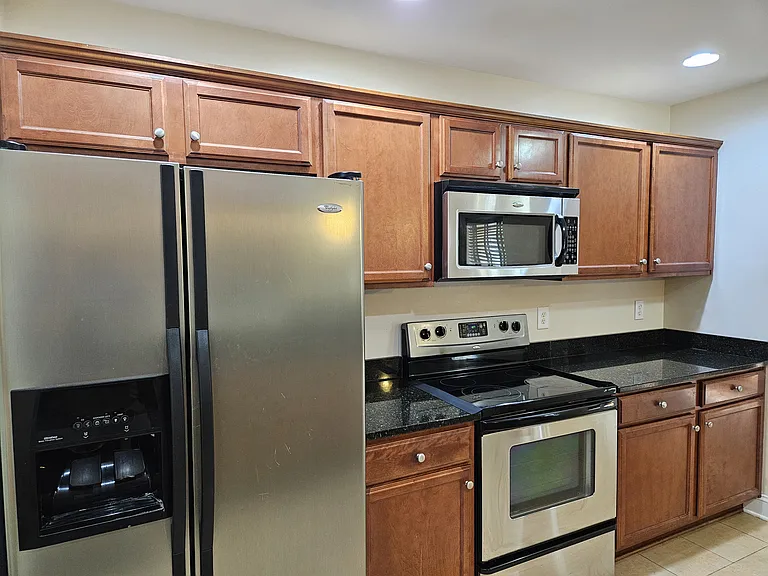 550 Orchard Falls Dr — Photo 4