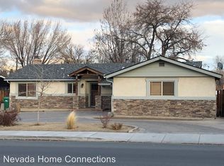 1350 Hunter Lake Dr, Reno, NV 89509