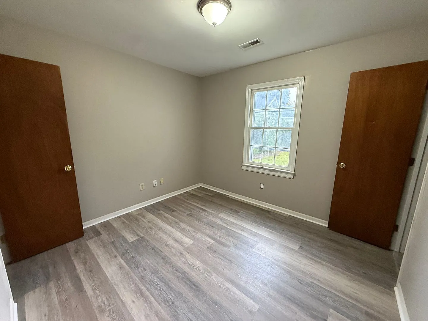 1809 East Trail Drive — Photo 4