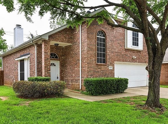 3rd image of 810 Palomino Dr