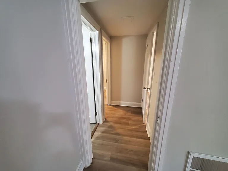 214-1 Woodrow St — Photo 7