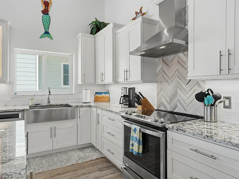 220 Mockingbird Ln — Photo 43